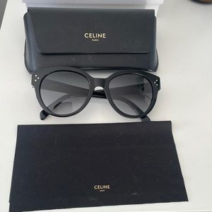 Celine sunglasses. In perfect condition CL401691